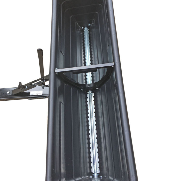 Towable Drop Granule Spreader